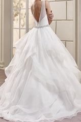 2025 New Arrival Sweetheart Organza Ruffles Backless Pleated Ball Dresses