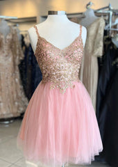 Short Appliqued Sequins A-line Tulle Homecoming Dress