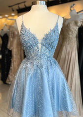 Glittering Beaded Short A-line Tulle Homecoming Dress with Appliqued