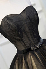 A-Line Black Lace Sweetheart Homecoming Dress