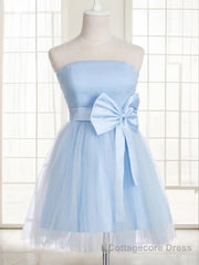 A-Line/Princess Strapless Short/Mini Tulle Homecoming Dresses With Bow