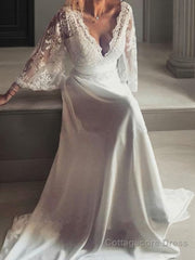 A-Line/Princess V-neck Court Train Lace Wedding Dresses With Belt/Sash