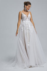 A-Line Tulle V-Neck Lace Beaded Flower Wedding Dresses