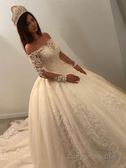 Ball Gown Off-the-Shoulder Cathedral Train Tulle Wedding Dresses With Appliques Lace