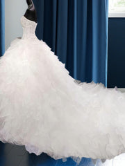 Ball-Gown Sweetheart Beading Cathedral Train Organza Wedding Dress