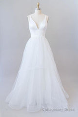 Beautiful V-neck Tulle A-line Wedding Dress