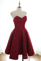 Burgundy sweetheart lace short prom dress burgundy homecoming dress