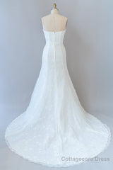 Chic Long Sheath Strapless Ruffle Lace Wedding Dress