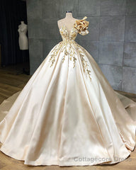 Classy Long A-Line Sweetheart Crystal Satin Ruffles Wedding Dress