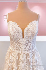 Classy Long A-Line Tulle Spaghetti Straps Appliques Lace Backless Wedding Dress