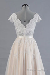 Cute Cap Sleeve V-neck Lace Tulle Wedding Dress