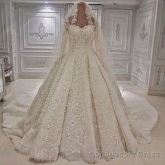 Expensive Lace Appliques Long Sleevess Ball Gown Wedding Dress