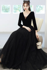 Black V-neck long sleeve prom dress evening dress