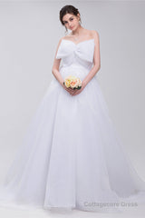 Lace Sheer Waist Long Pleated A-line Train Wedding Dresses with Half Sleeves