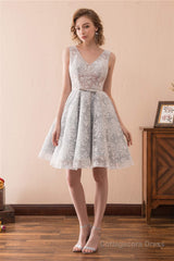 Lace V Neck Grey Short Homecoming Dresses with Ribbon