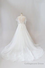 Long A-line Appliques Lace Tulle Wedding Dress with Sleeves