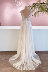 Long A-Line Sweetheart Tulle Backless Wedding Dress With Floral Lace