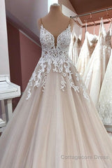 Long A-Line V-neck Spaghetti Straps Backless Appliques Lace Tulle Wedding Dress