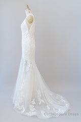 Long Mermaid V-neck Appliques Tulle Lace Wedding Dress