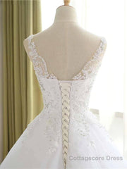 Luxurious Lace Beaded Wedding Dresses New Arrival V Neck Straps Long Ball Gown Wedding Party Bridal Dress