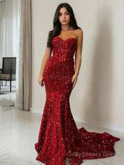 Sheath/Column Sweetheart Court Train Velvet Sequins Prom Dresses With Ruffles