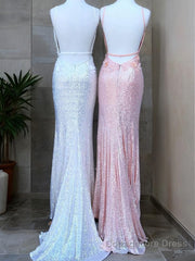 Sheath/Column V-neck Sweep Train Sequins Prom Dresses With Leg Slit