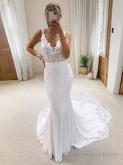 Trumpet/Mermaid V-neck Cathedral Train Stretch Crepe Wedding Dresses With Appliques Lace