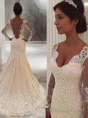 Trumpet/Mermaid V-neck Court Train Lace Wedding Dresses