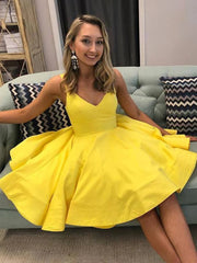 V Neck Short Yellow Prom Dresses, Short Yellow V Neck Graduation Homecoming Dresses