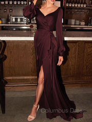 Black Tie Wedding, Sheath/Column V-neck Sweep Train Silk like Satin Mother of the Bride Dresses With Ruched